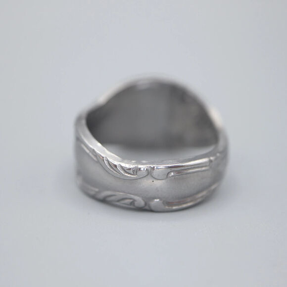 Royal Coronation Spoon Ring Size 11 Floral Leaf Stainless Steel Polished Vintage - Picture 7 of 10